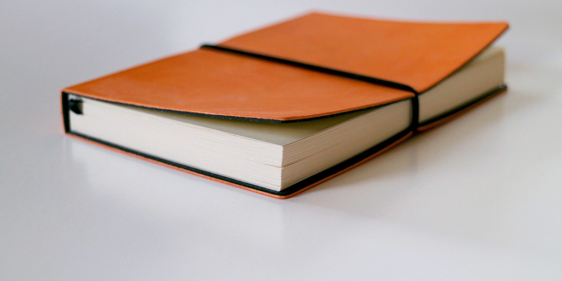 notebook-1886731_1920
