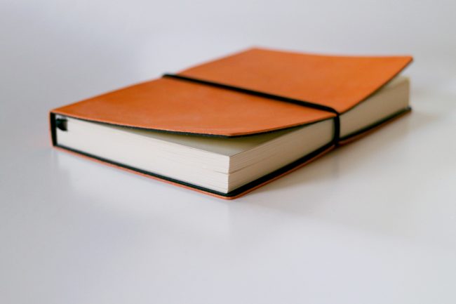 notebook-1886731_1920